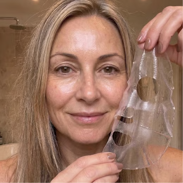 Dermatologists Shocked: This Korean Pharmacy Overnight Mask Can Reduce Years Off Aging Skin. Here's 7 Reasons Why.